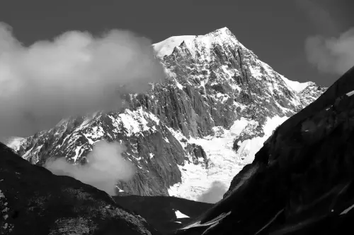 Valle d’Aosta, maggio tra cultura, Giro d’Italia e Monte Bianco
