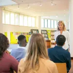 Courmayeur, Claudia de Lillo presenta “Esseri maschi” alla Biblioteca