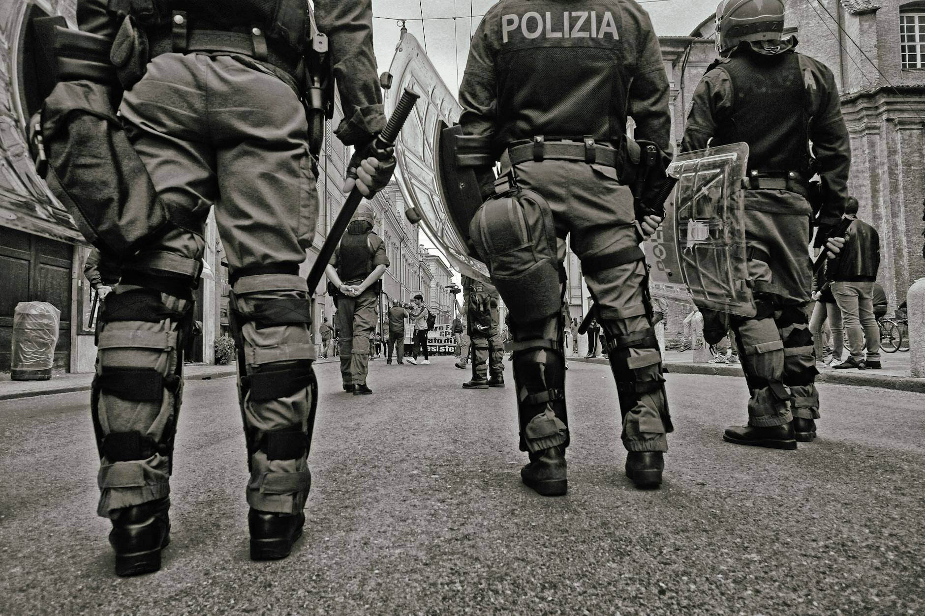 Aosta, controlli straordinari in centro e alla stazione